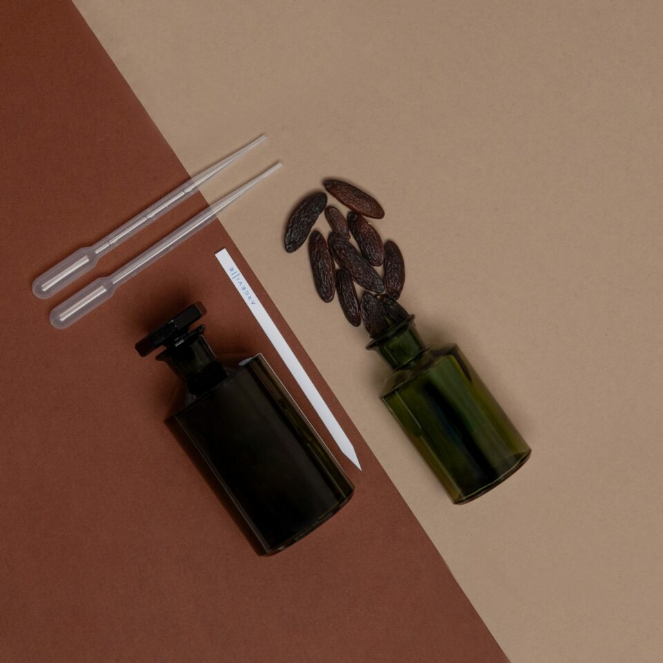 Marketing-Mocha-Mousse-2048×2048